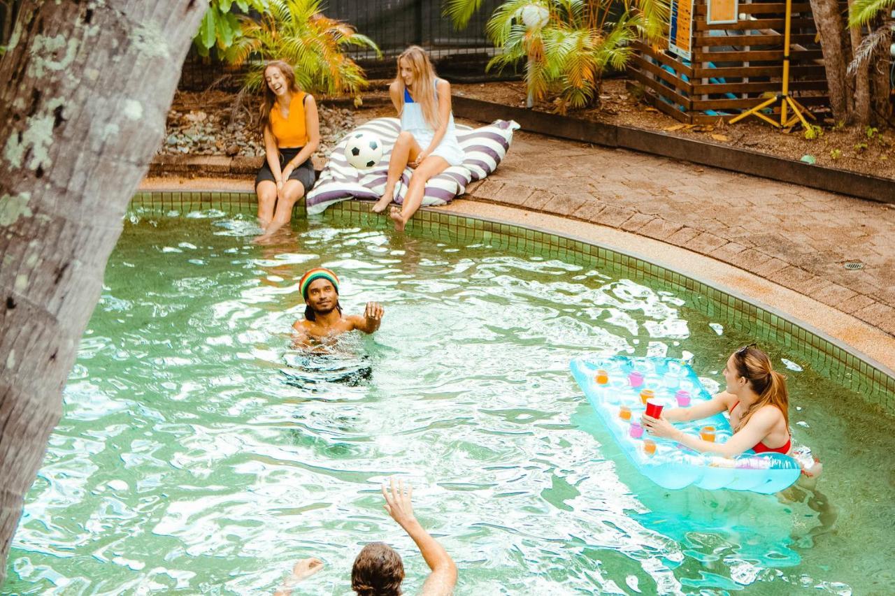 Mad Monkey Village Cairns Exterior photo