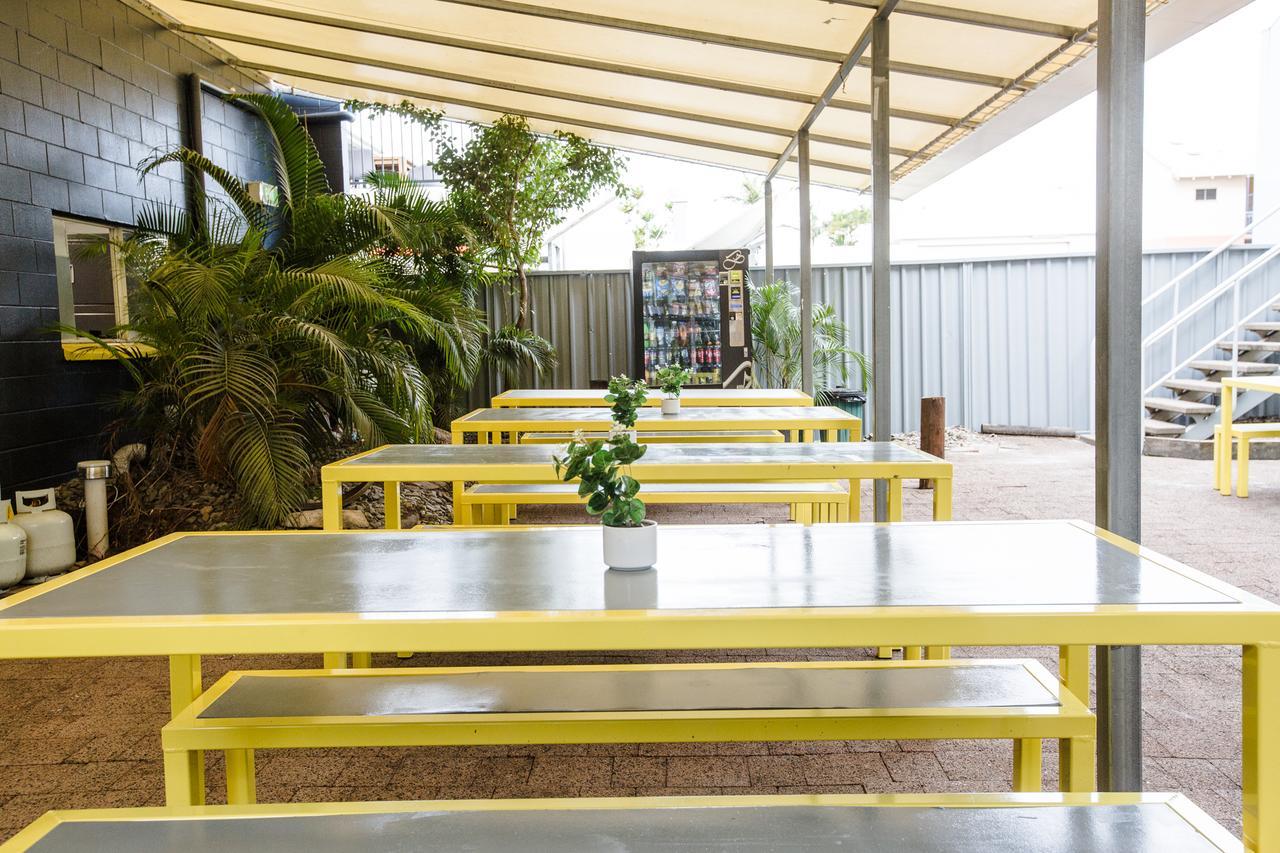 Mad Monkey Village Cairns Exterior photo