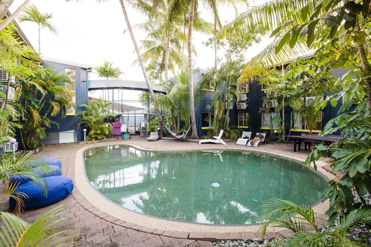 Mad Monkey Village Cairns Exterior photo