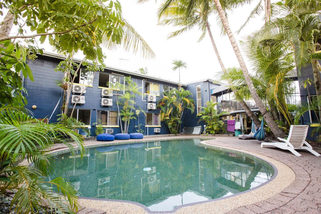 Mad Monkey Village Cairns Exterior photo