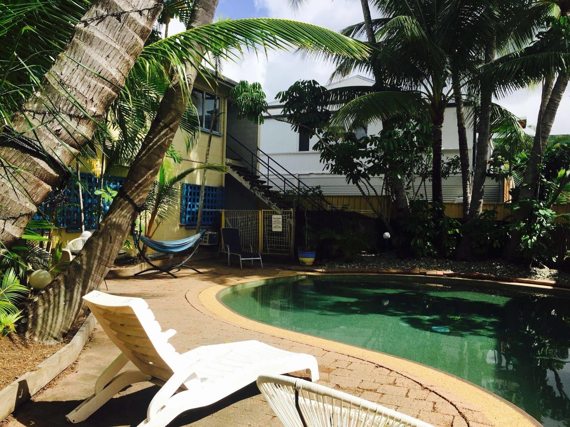 Mad Monkey Village Cairns Exterior photo
