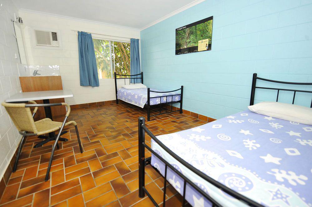 Mad Monkey Village Cairns Exterior photo