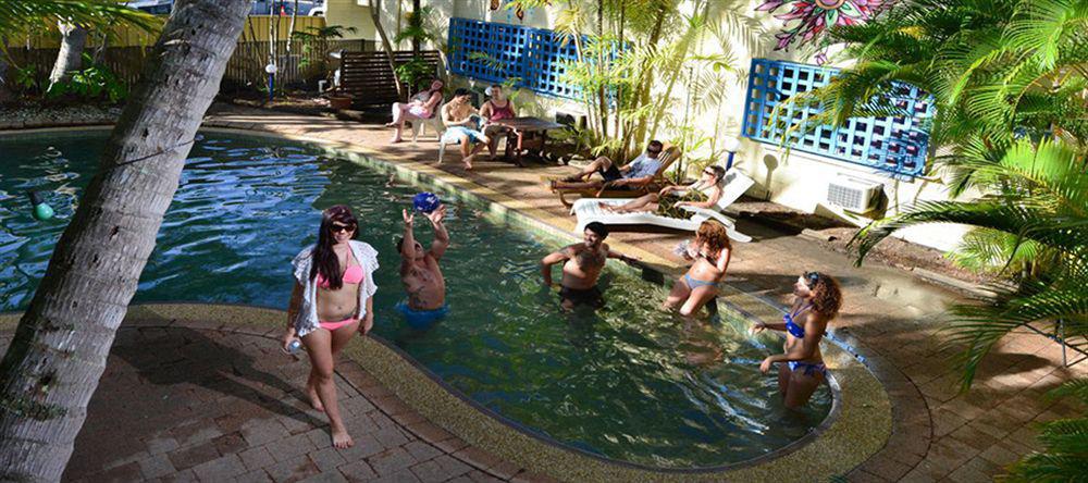 Mad Monkey Village Cairns Exterior photo